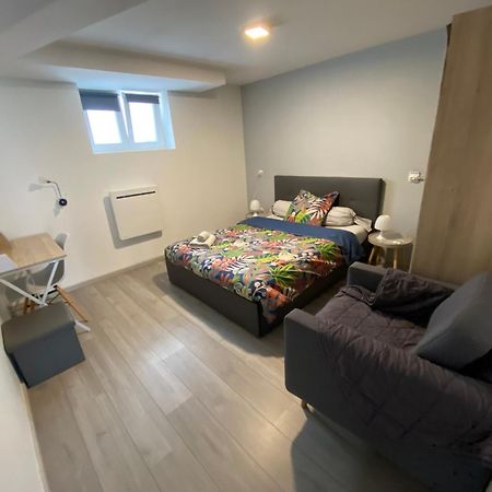 Toul Appartement Entier Avec Parking Prive Au Calme Cosy A Etage Avec Balcon Exterior photo